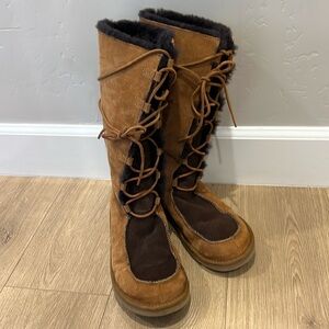 Ugg Women Moccasin Boot Size 12